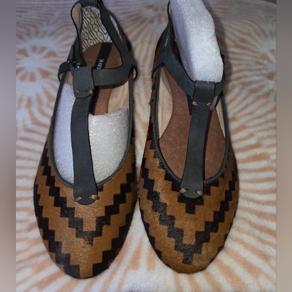 Matt Bernson Zigzag Patterned Flats in Brown and Black